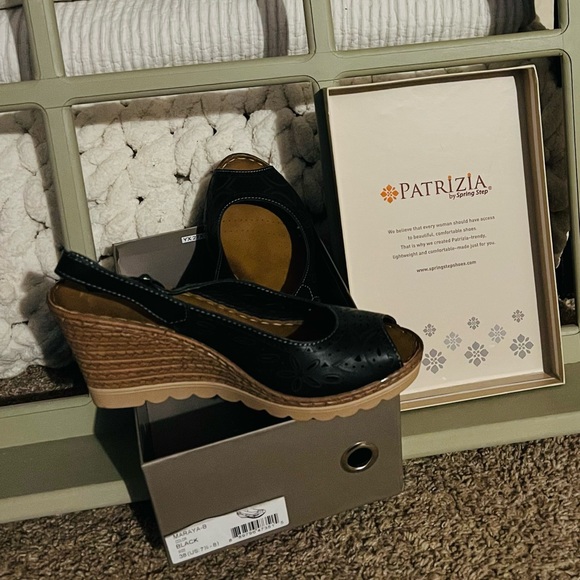Patrizia by Spring Step - Picture 2 of 4